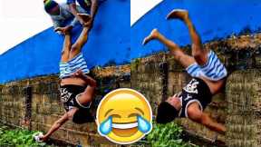 FUNNY SOCCER FOOTBALL VIDEOS 🤣 CRAZY SKILLS, GOALS, FAILS, MEMES & MORE