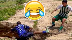 FUNNY SOCCER FOOTBALL VIDEOS 🤣 CRAZY SKILLS, GOALS, FAILS, MEMES & MORE