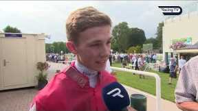 Errant horse takes scenic route but still manages to win!