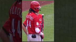 Elly De La Cruz using illegal bat?