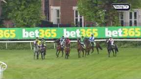 JONBON is too good for old rival EL FABIOLO in end-of-season Sandown thriller