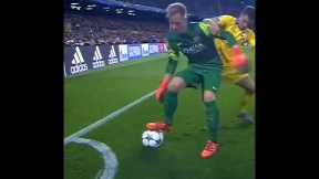 Rare Moments with Goalkeepers 🤯