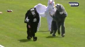 THE GREATEST PANTOMIME HORSE RACE YOU WILL EVER SEE! 🤣